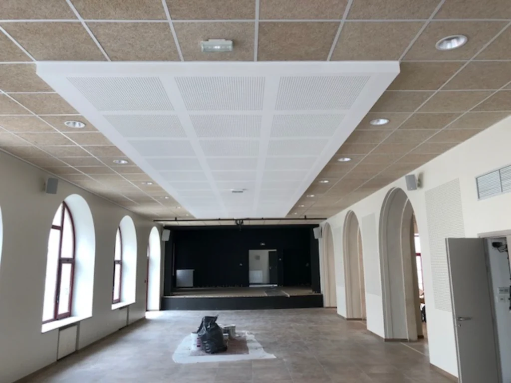 plafonds suspendus dans le 79