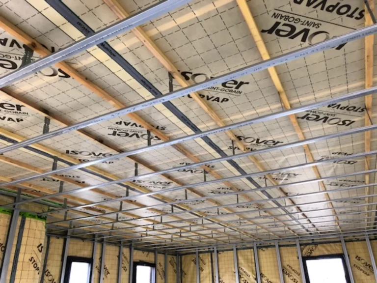 plafonds suspendus dans les Deux-Sèvres